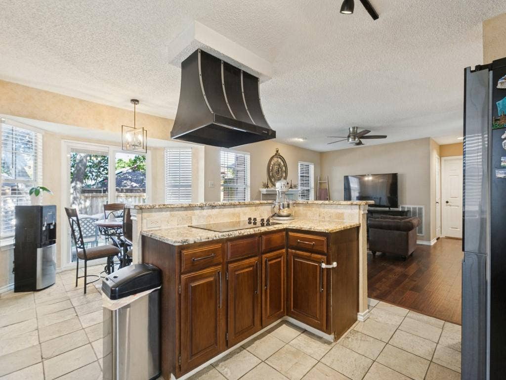 6701 Biltmore Place, Plano, TX 75023 Granite Countertops