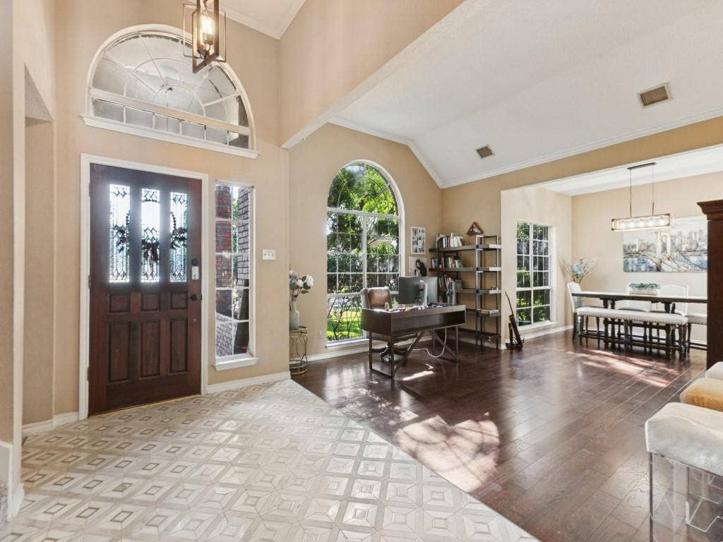 6701 Biltmore Place, Plano, TX 75023 Open entrance