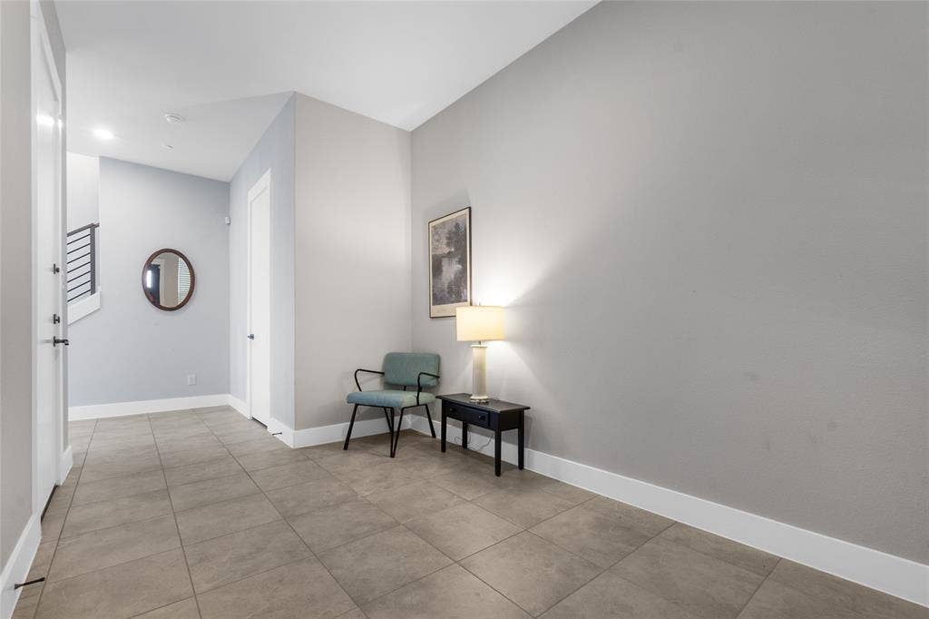 621 N Tyler Street, #202, Dallas, TX 75208 621 N Tyler Street, #202, Dallas, TX 75208