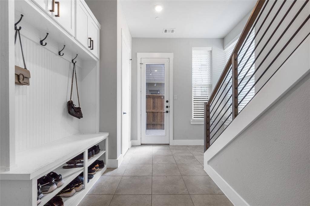 621 N Tyler Street, #202, Dallas, TX 75208 621 N Tyler Street, #202, Dallas, TX 75208