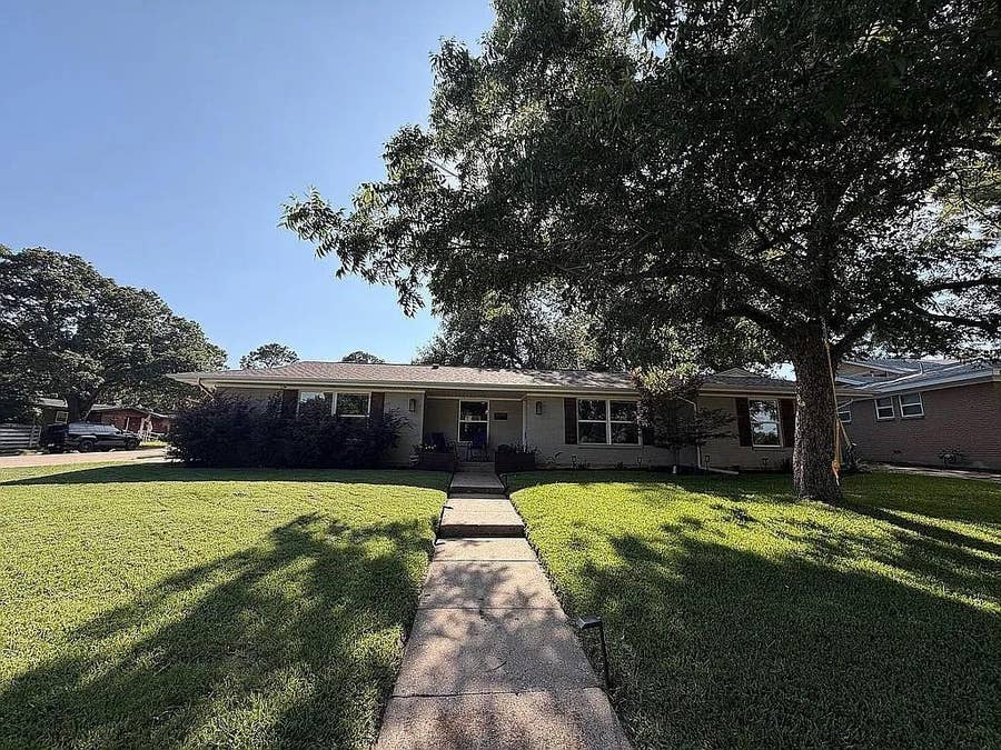 Property photo for 721 Hurstview Drive, Hurst, TX