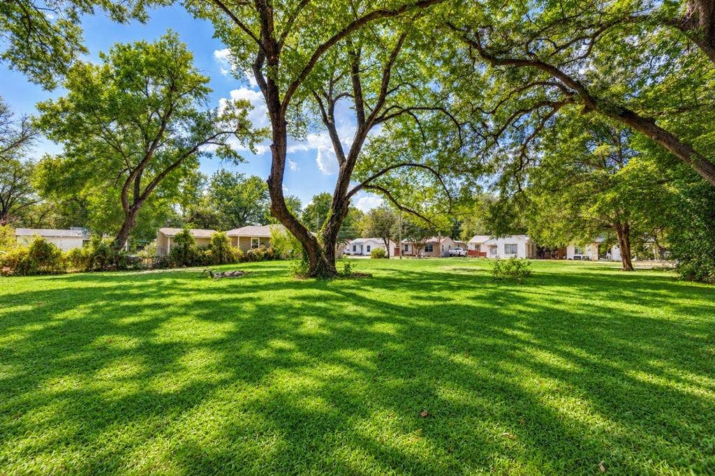 3014 Reed Lane, Dallas, TX 75215 Staged