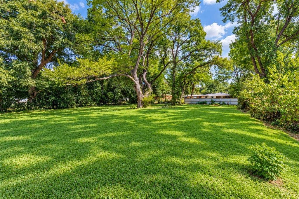 3014 Reed Lane, Dallas, TX 75215 Staged