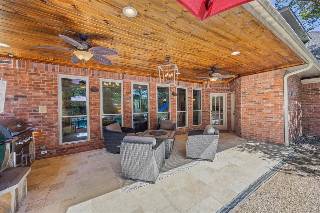 305 Brock Street, Coppell, TX 75019 305 Brock Street, Coppell, TX 75019
