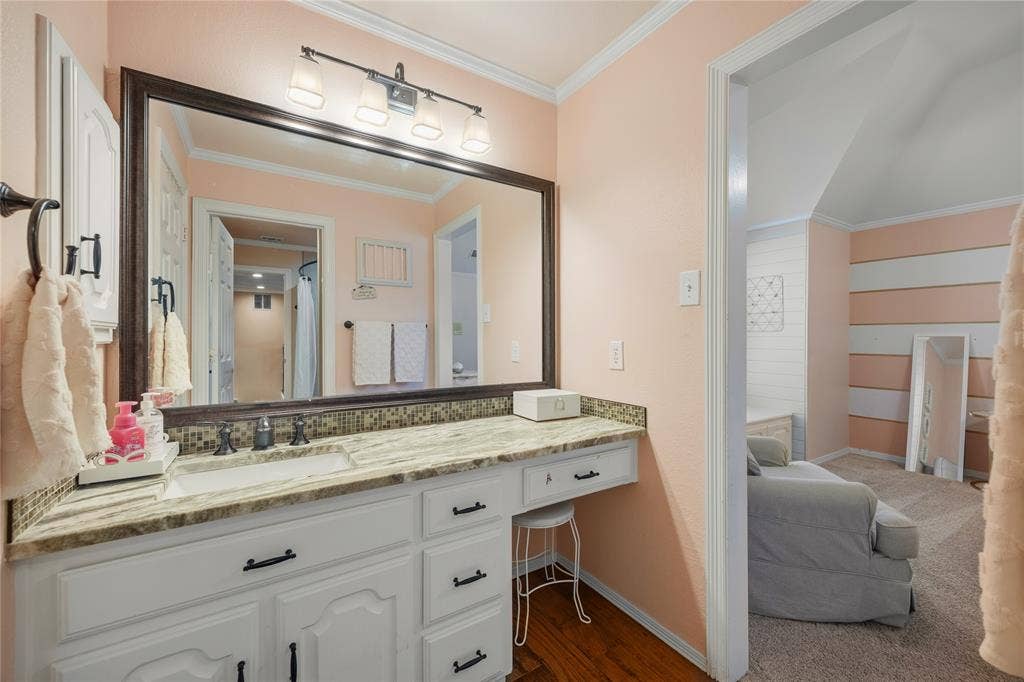 305 Brock Street, Coppell, TX 75019 305 Brock Street, Coppell, TX 75019