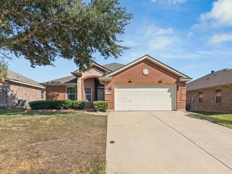 Property photo for 6504 Sierra Madre Drive, Fort Worth, TX