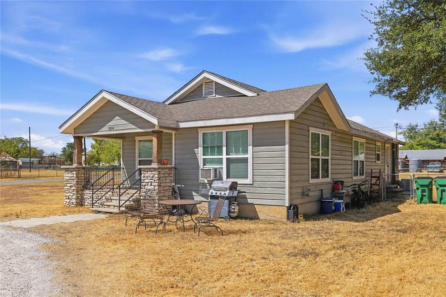 Property photo for 504 Hawk, Dublin, TX