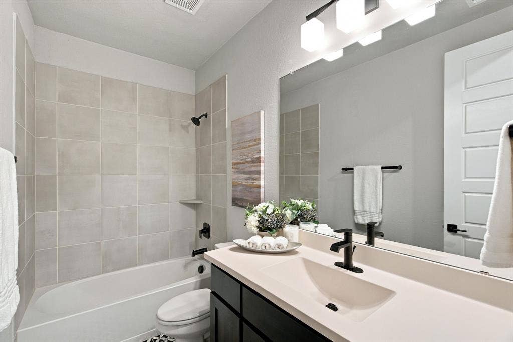 1238 20th Street, Northlake, TX 76226 First floor secondary bathroom.