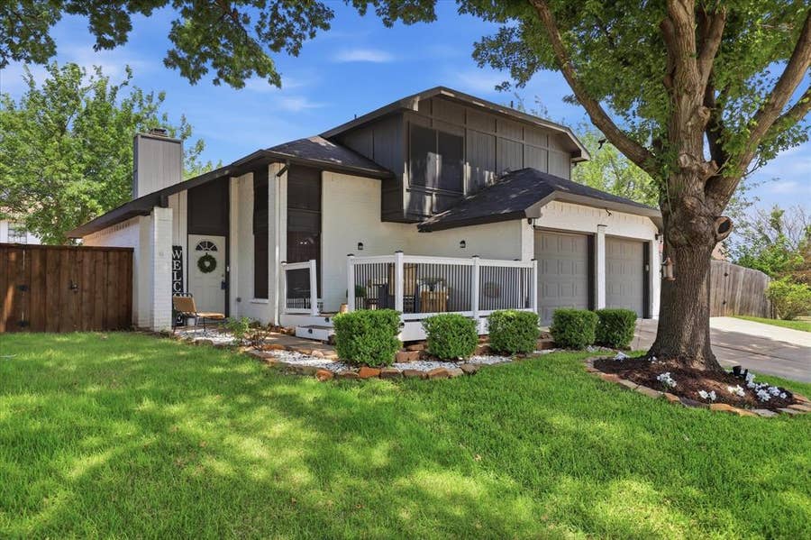 Property photo for 5321 Pocassett Drive, Arlington, TX