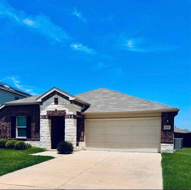 Property photo for 1709 Trace Drive, Aubrey, TX