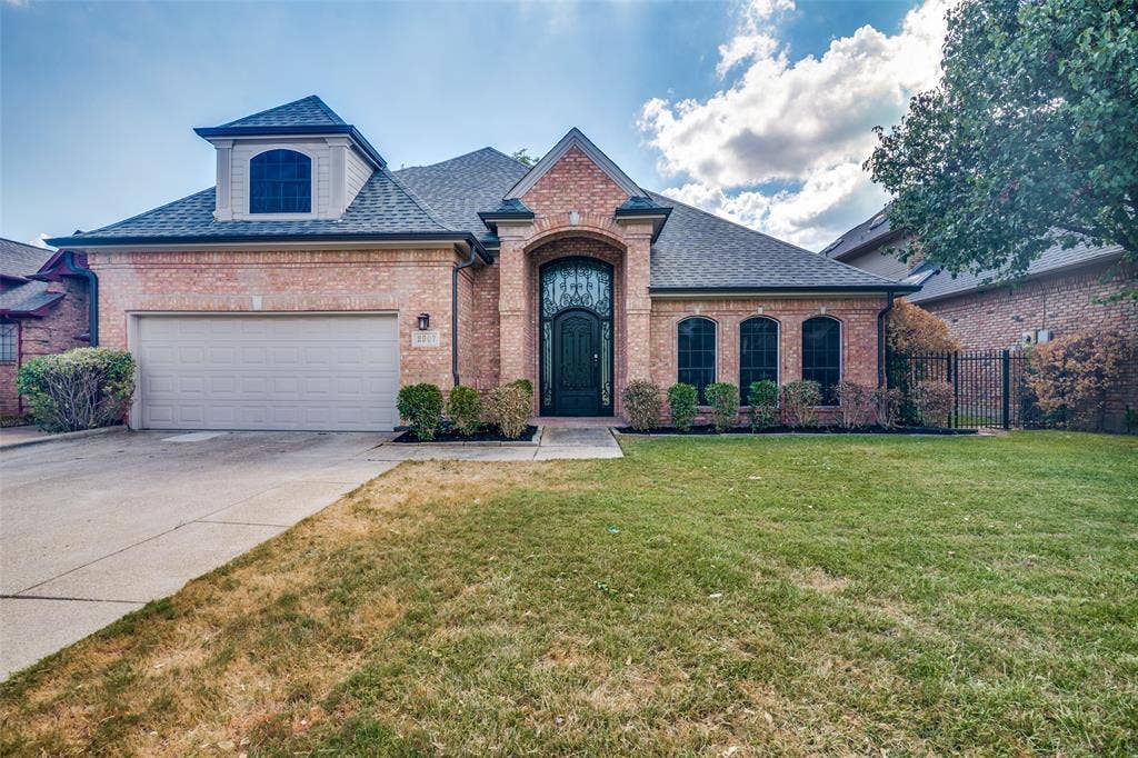 2907 Bluffview Drive, Garland, TX 75043 2907 Bluffview Drive, Garland, TX 75043