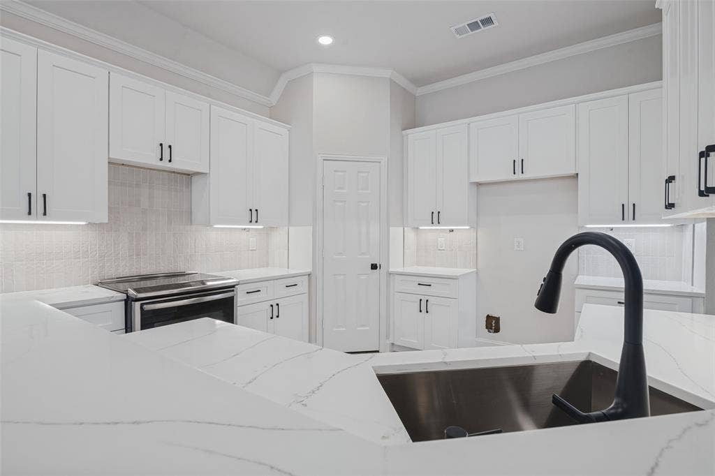 2907 Bluffview Drive, Garland, TX 75043 2907 Bluffview Drive, Garland, TX 75043
