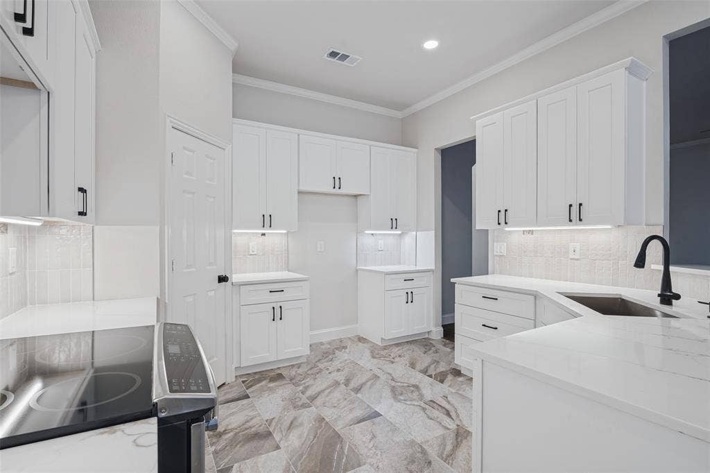 2907 Bluffview Drive, Garland, TX 75043 2907 Bluffview Drive, Garland, TX 75043