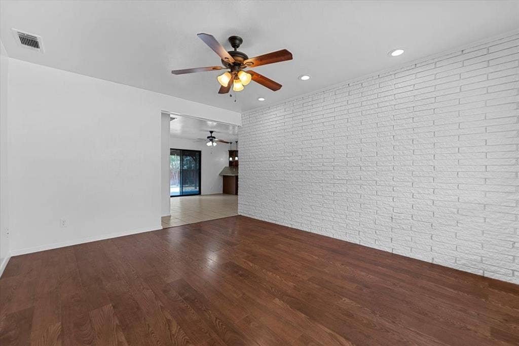 817 Warren Way, Richardson, TX 75080