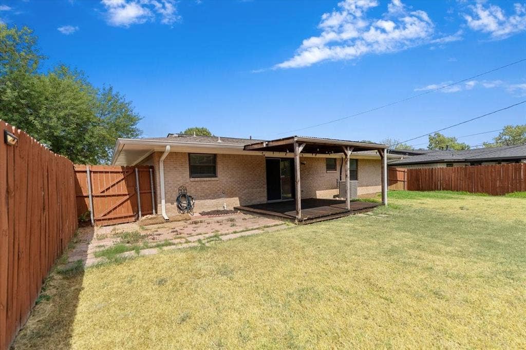 817 Warren Way, Richardson, TX 75080