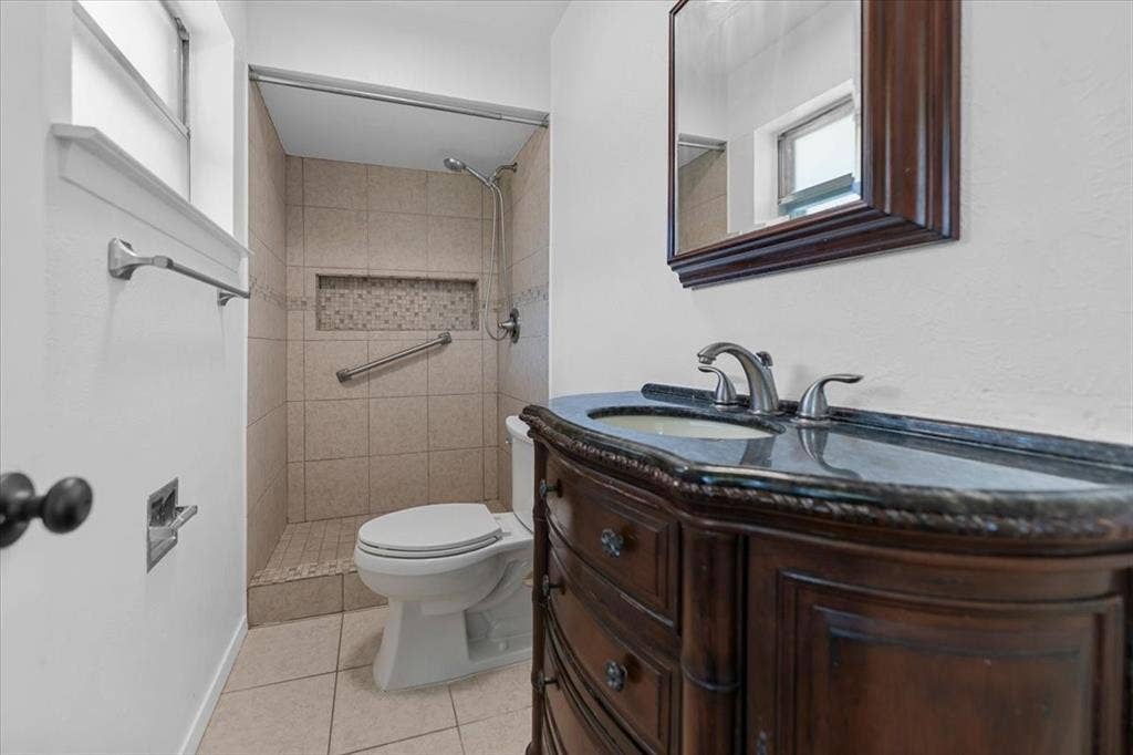 817 Warren Way, Richardson, TX 75080