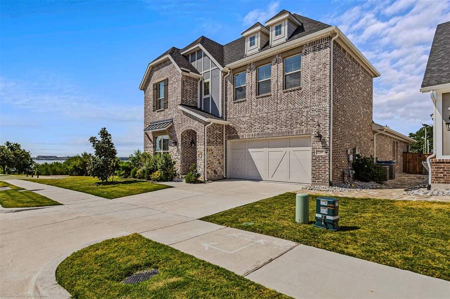 Property photo for 2209 Sunset Boulevard, Rowlett, TX