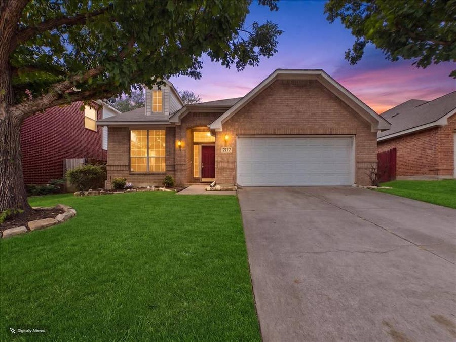 Property photo for 2117 Clubside Drive, Corinth, TX