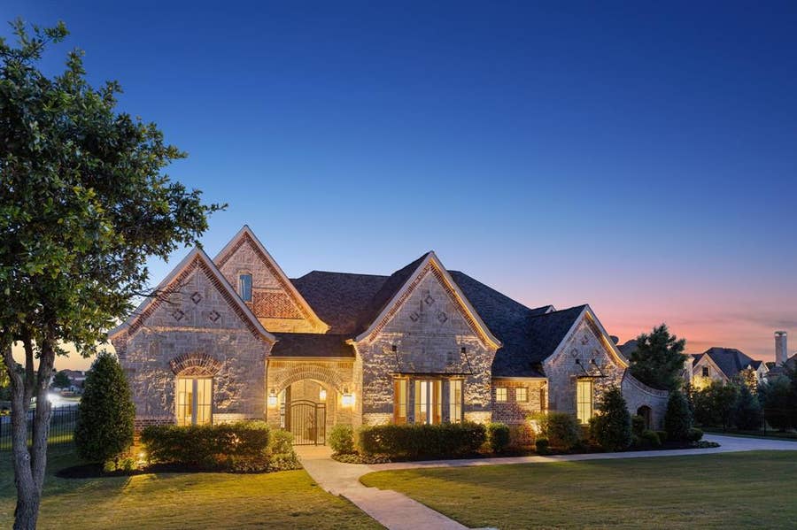 Property photo for 5501 Lake Geneva Court, Flower Mound, TX