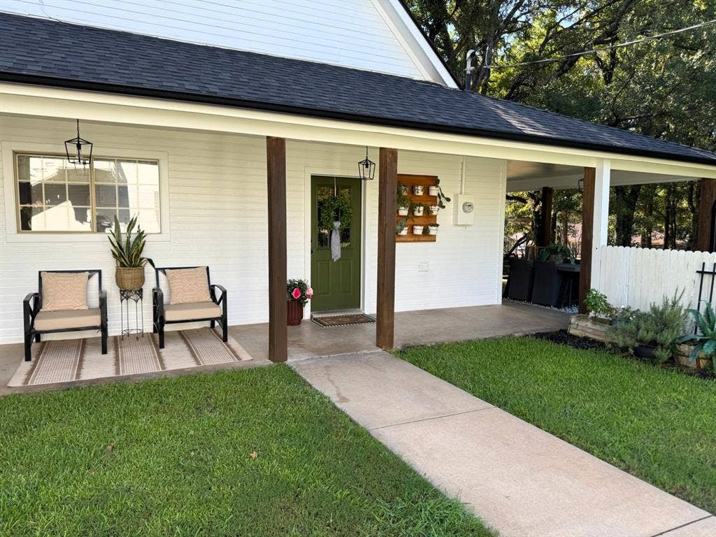 105 Mariah Drive, Weatherford, TX 76087 105 Mariah Drive, Weatherford, TX 76087