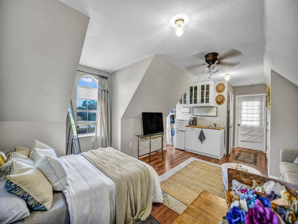 105 Mariah Drive, Weatherford, TX 76087 105 Mariah Drive, Weatherford, TX 76087