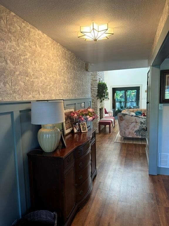 105 Mariah Drive, Weatherford, TX 76087 105 Mariah Drive, Weatherford, TX 76087