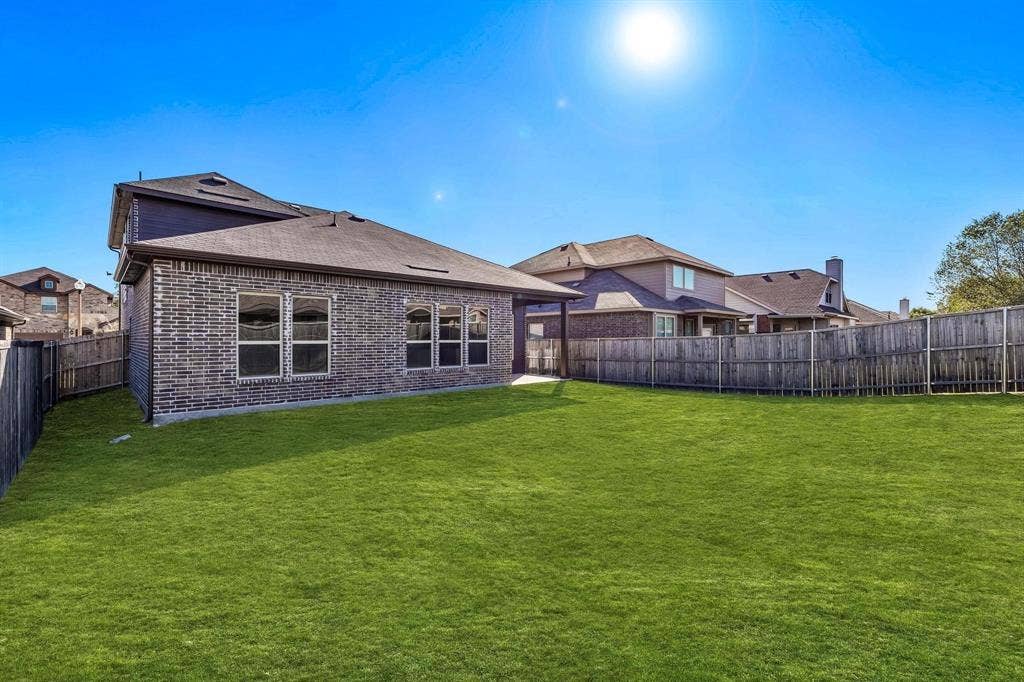 3917 Madison Lane, Denton, TX 76208 3917 Madison Lane, Denton, TX 76208