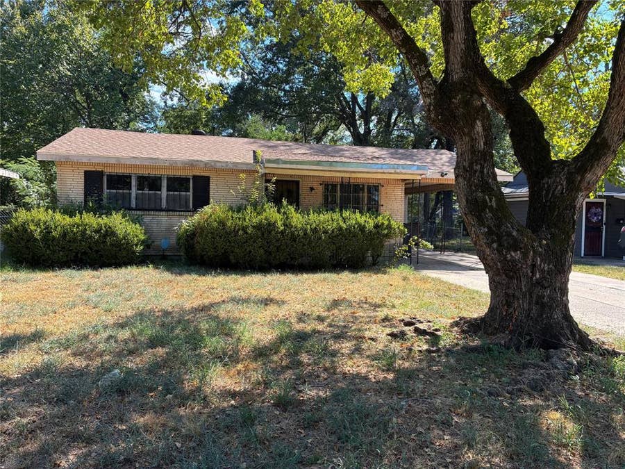 Property photo for 2063 Murray Street, Shreveport, LA