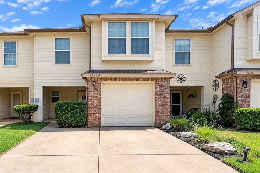 Property photo for 12620 Bay Avenue, Fort Worth, TX