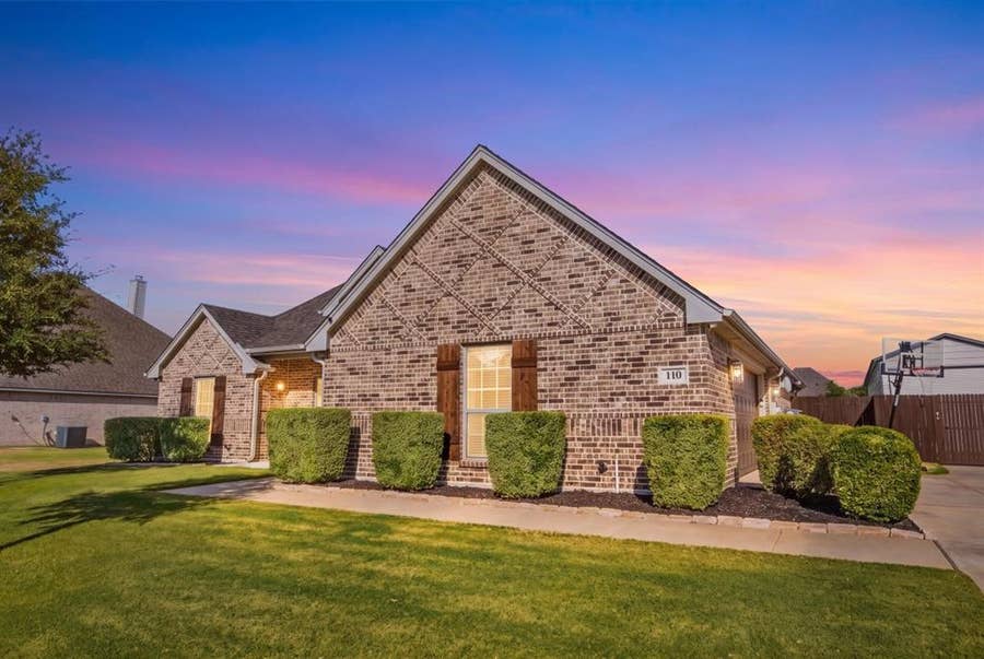 Property photo for 110 Oak View Drive, Godley, TX