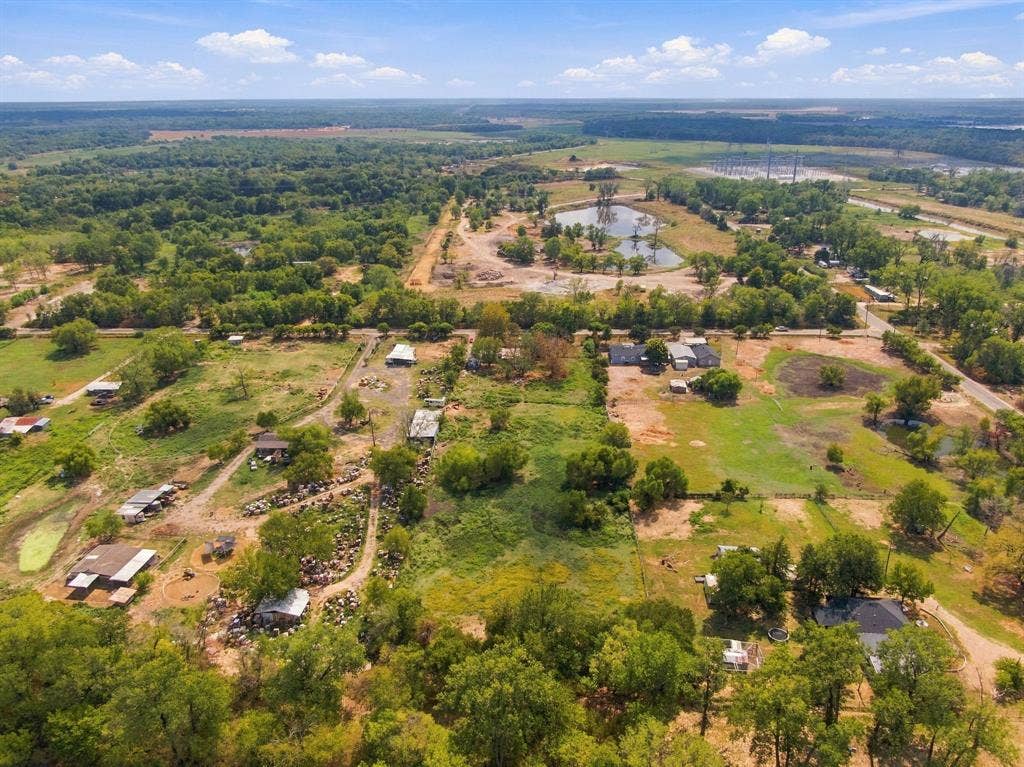 1510 Davis Road, Seagoville, TX 75159 1510 Davis Road, Seagoville, TX 75159