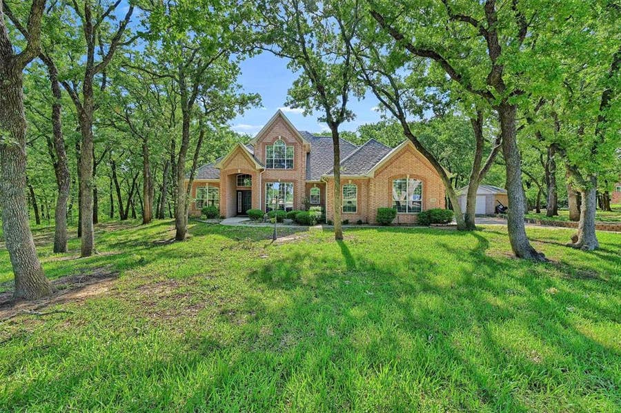 Property photo for 1090 Riley Road, Whitesboro, TX
