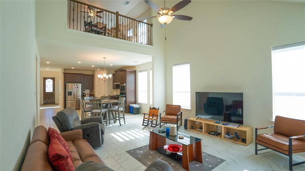 2414 Thavie Street, Celina, TX 75009 2414 Thavie Street, Celina, TX 75009