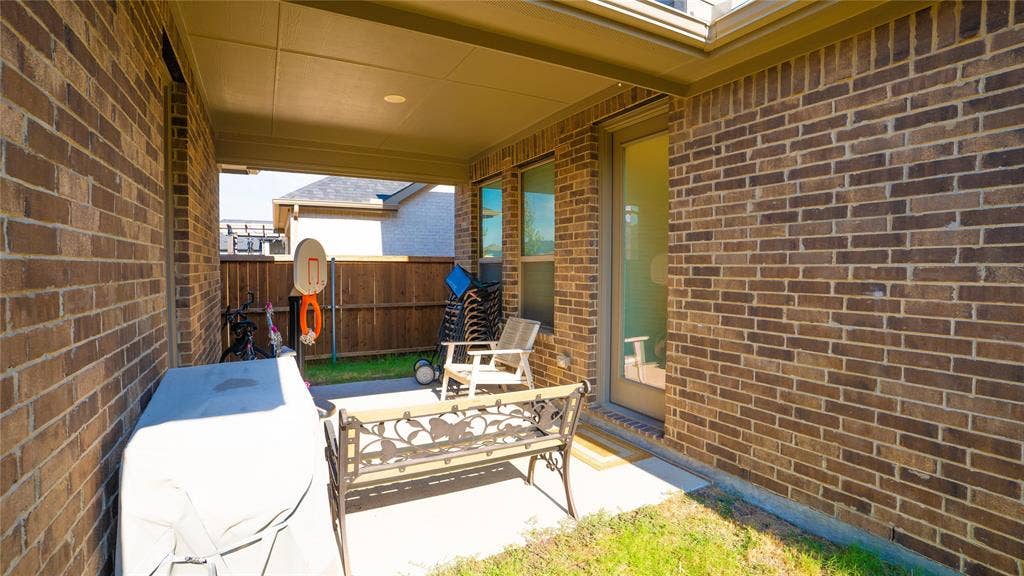 2414 Thavie Street, Celina, TX 75009 2414 Thavie Street, Celina, TX 75009
