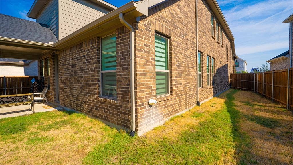 2414 Thavie Street, Celina, TX 75009 2414 Thavie Street, Celina, TX 75009