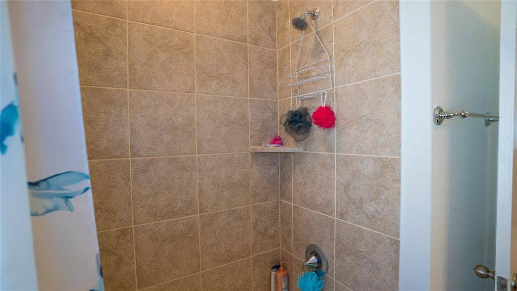 2414 Thavie Street, Celina, TX 75009 2414 Thavie Street, Celina, TX 75009