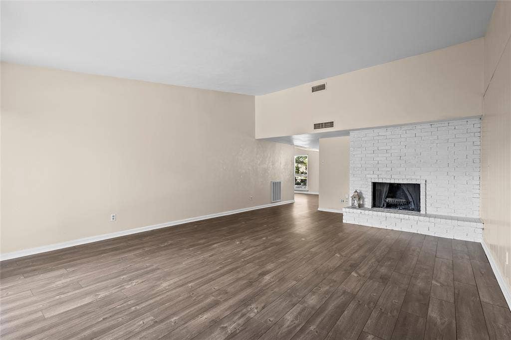 3505 S Columbine Lane, Grand Prairie, TX 75052