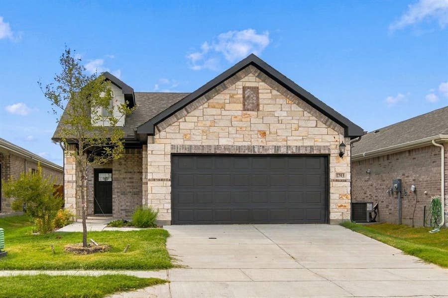 Property photo for 1203 Bridgewalk Drive, McKinney, TX