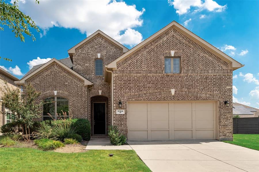 Property photo for 5104 Shallow Pond Drive, Little Elm, TX