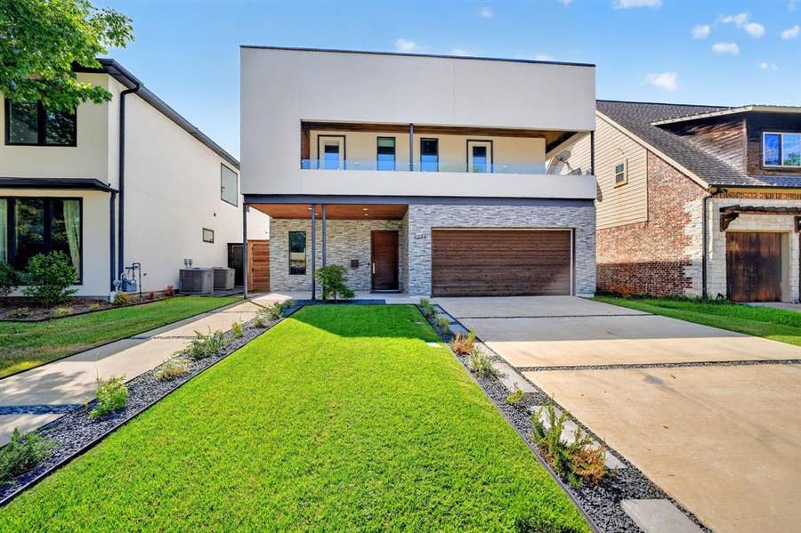 Property photo for 4234 Merrell Road, Dallas, TX