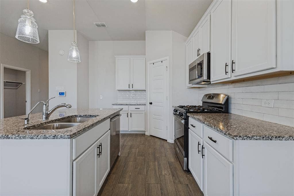 5400 Agalinis Avenue, Royse City, TX 75189 5400 Agalinis Avenue, Royse City, TX 75189