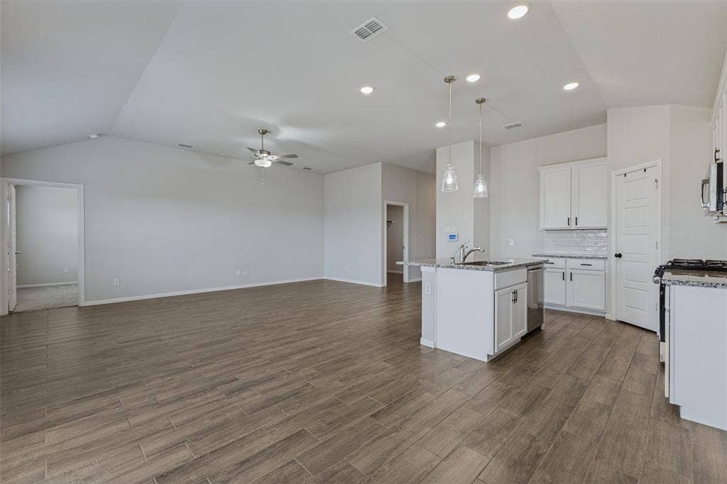 5400 Agalinis Avenue, Royse City, TX 75189 5400 Agalinis Avenue, Royse City, TX 75189