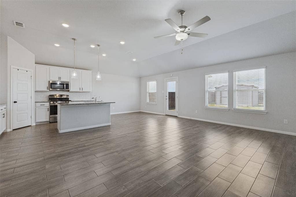5400 Agalinis Avenue, Royse City, TX 75189 5400 Agalinis Avenue, Royse City, TX 75189