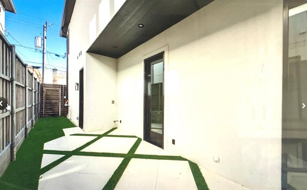 3629 McFARLIN Boulevard, University Park, TX 75205 Outdoor Patio & turfed side yard
