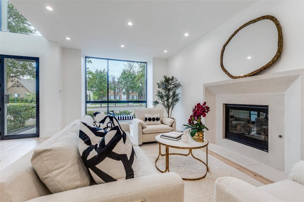 3629 McFARLIN Boulevard, University Park, TX 75205 Living Area with fireplace