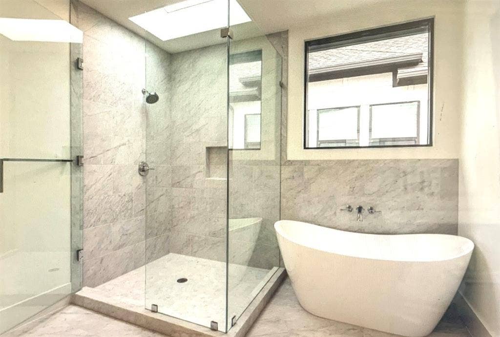 3629 McFARLIN Boulevard, University Park, TX 75205 Primary Bath with freestanding tub & glass shower