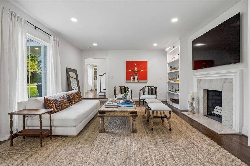 6839 Gaston Avenue, Dallas, TX 75214 6839 Gaston Avenue, Dallas, TX 75214