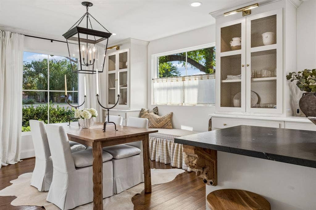 6839 Gaston Avenue, Dallas, TX 75214 6839 Gaston Avenue, Dallas, TX 75214