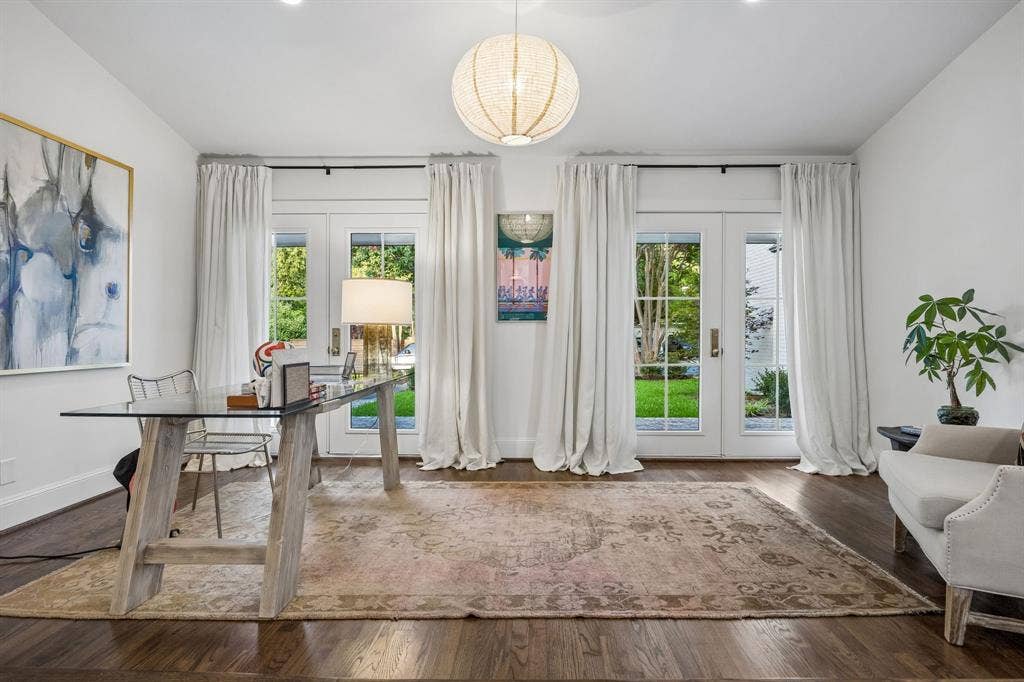 6839 Gaston Avenue, Dallas, TX 75214 6839 Gaston Avenue, Dallas, TX 75214