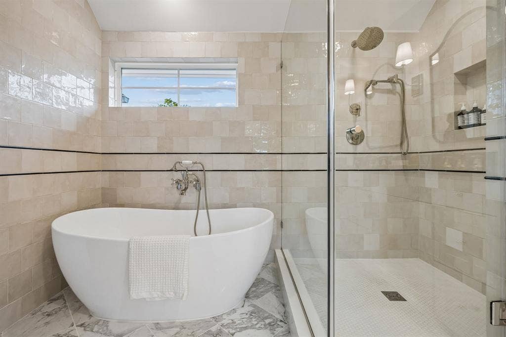 6839 Gaston Avenue, Dallas, TX 75214 6839 Gaston Avenue, Dallas, TX 75214